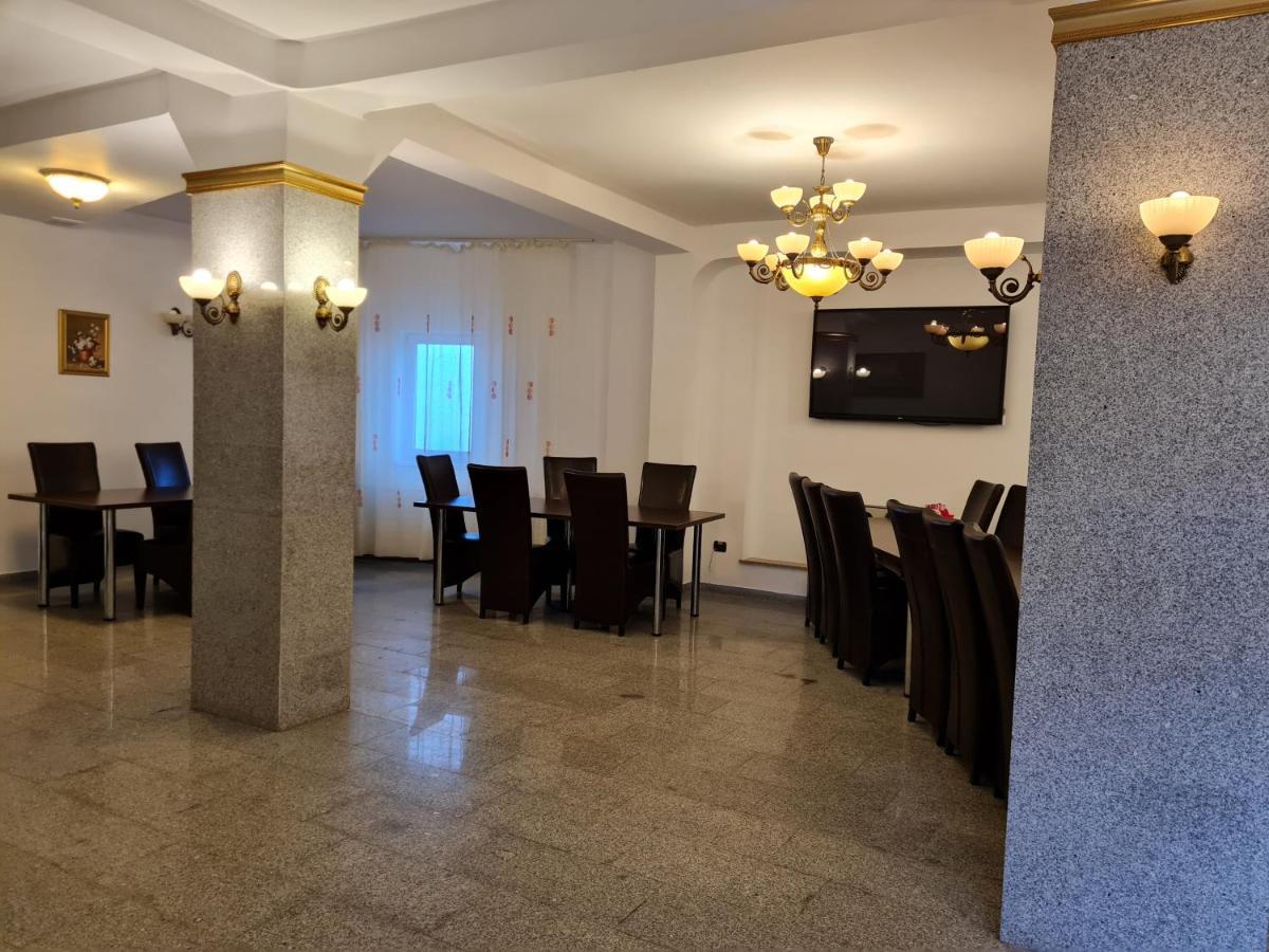 Pensiunea Kyfana Zărneşti المظهر الخارجي الصورة